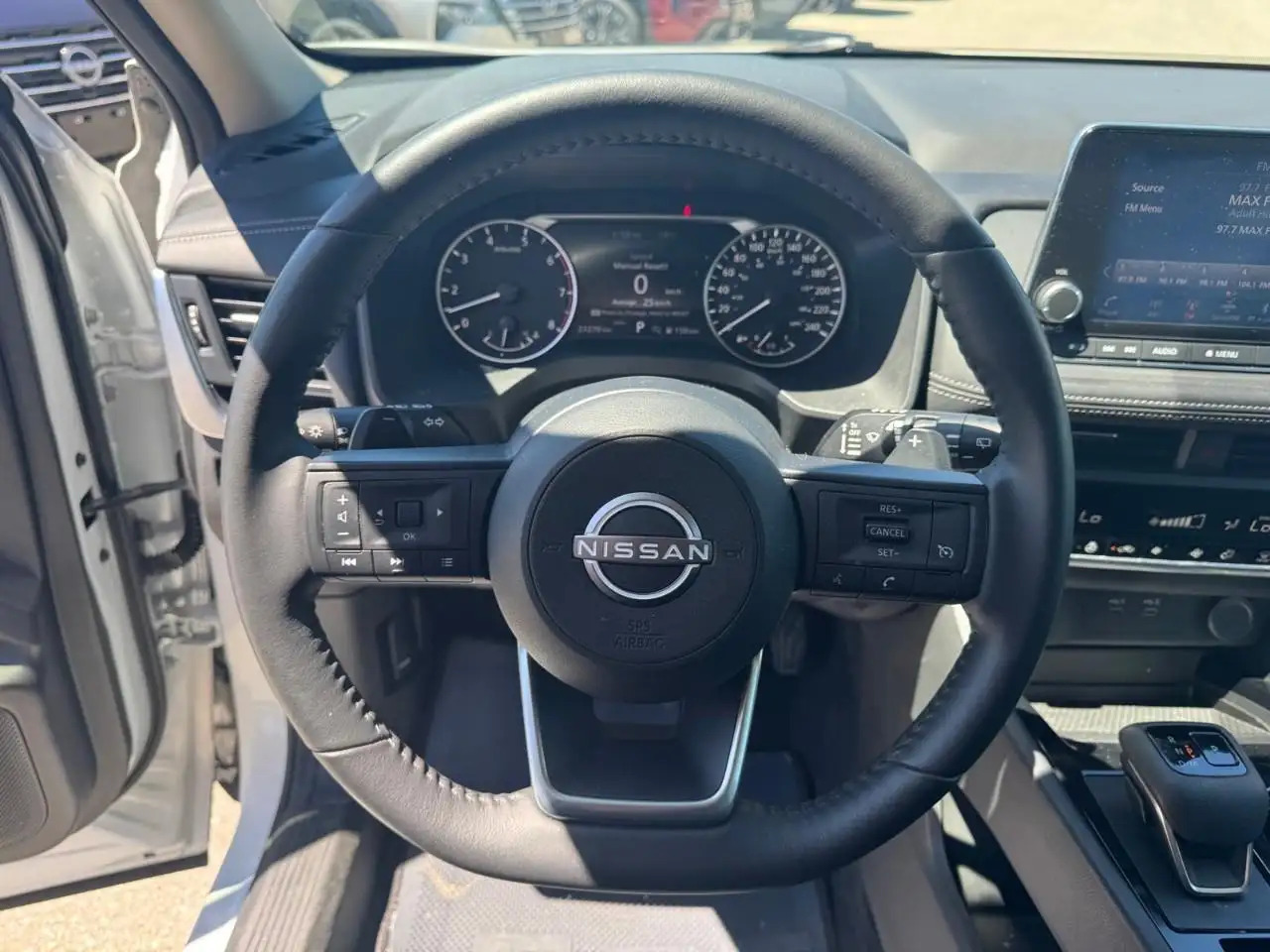 Nissan Rogue photo Nissan Rogue
