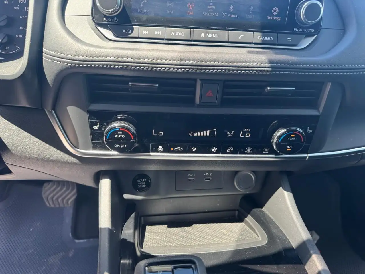 Nissan Rogue photo Nissan Rogue
