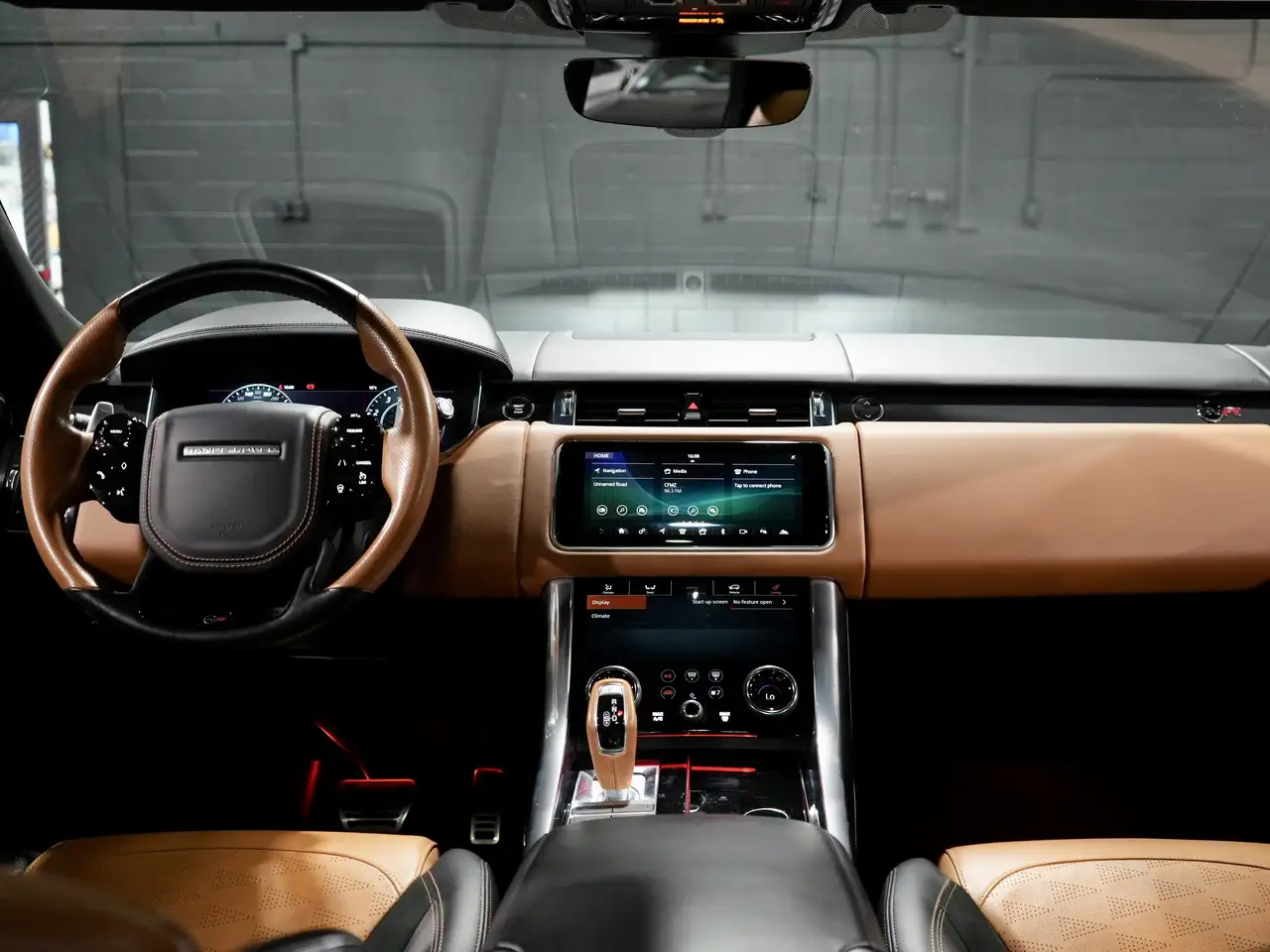 Land Rover Range Rover Sport снимка Land Rover Range Rover Sport