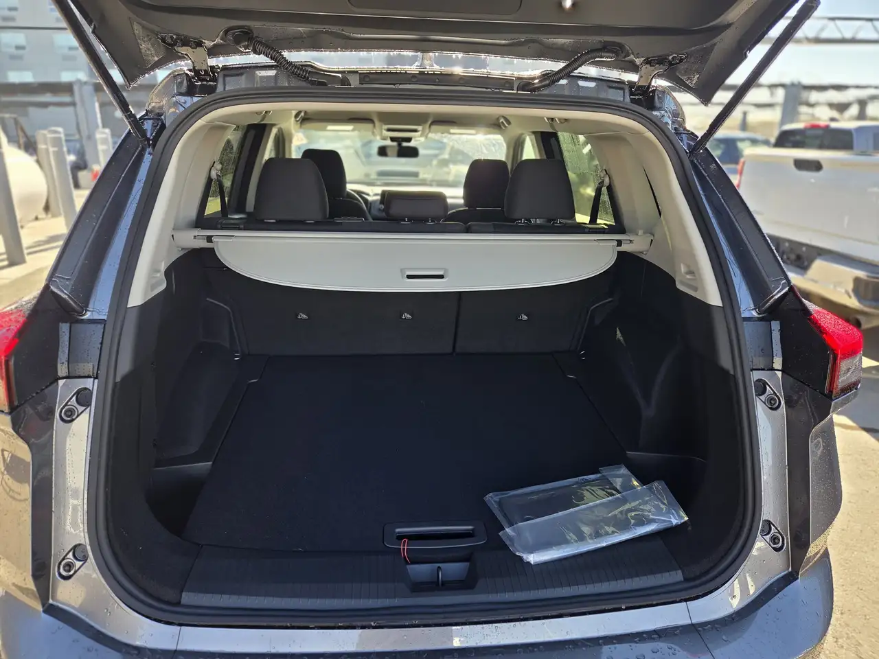 Nissan Rogue fotografie Nissan Rogue