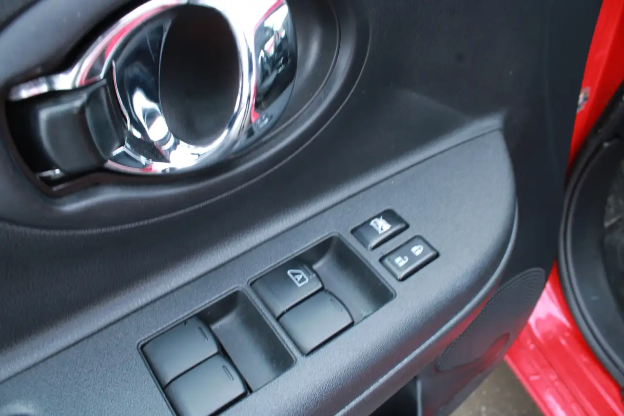 Nissan Micra снимка Nissan Micra