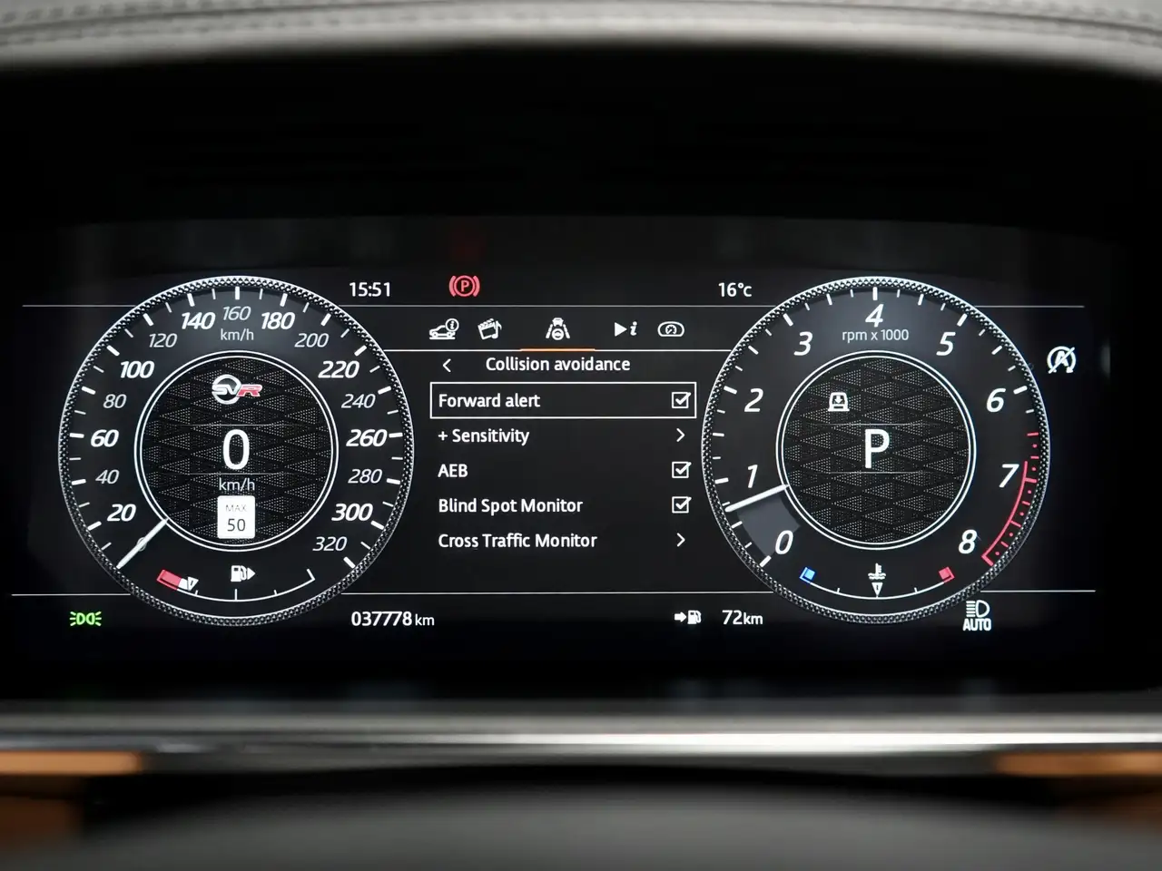 Land Rover Range Rover Sport снимка Land Rover Range Rover Sport