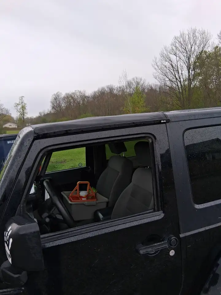 Jeep Wrangler photo Jeep Wrangler