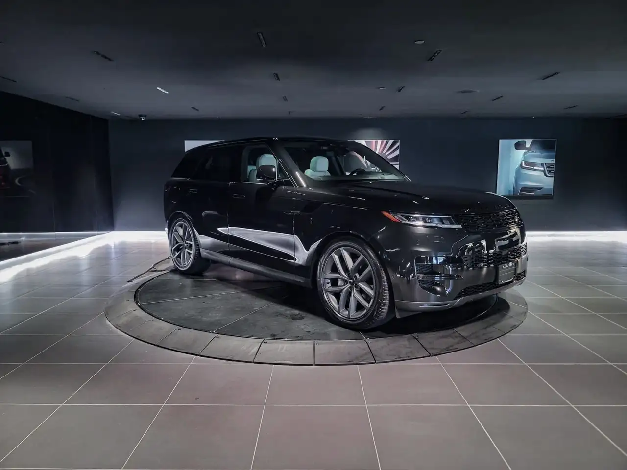 Land Rover Range Rover Sport снимка Land Rover Range Rover Sport