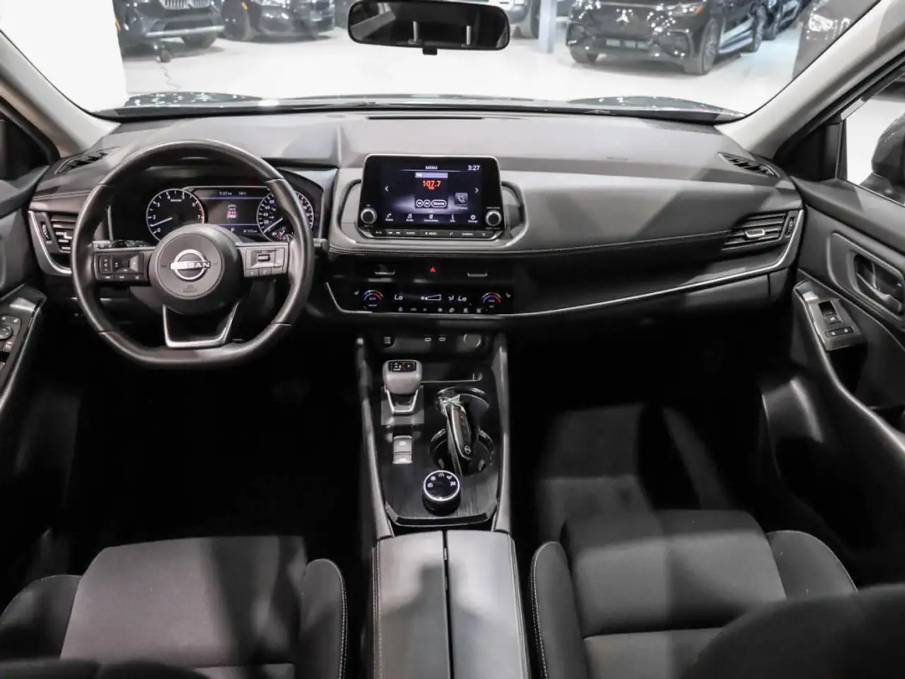 Nissan Rogue photo Nissan Rogue