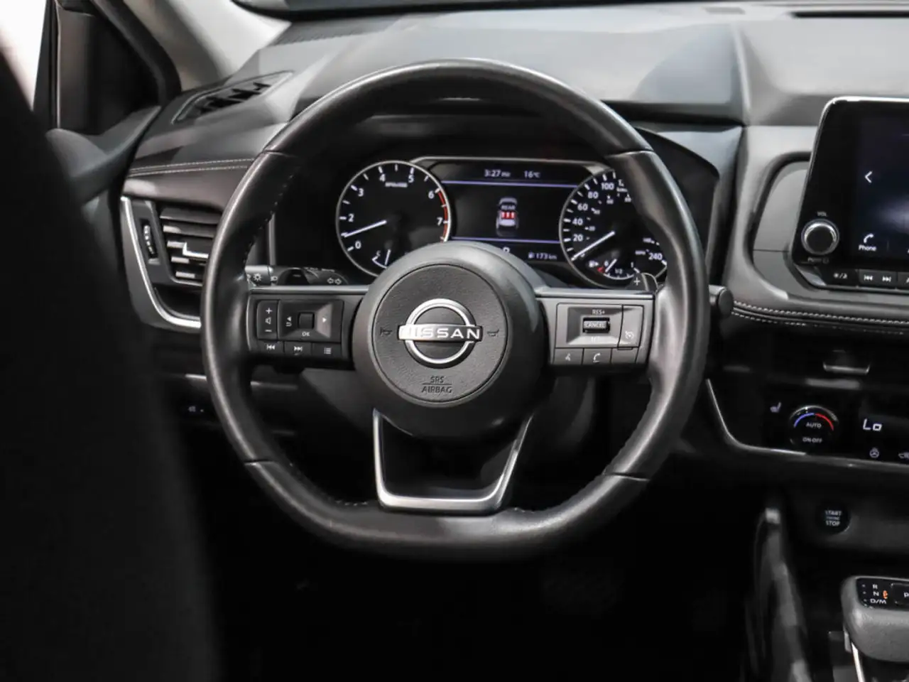 Nissan Rogue photo Nissan Rogue
