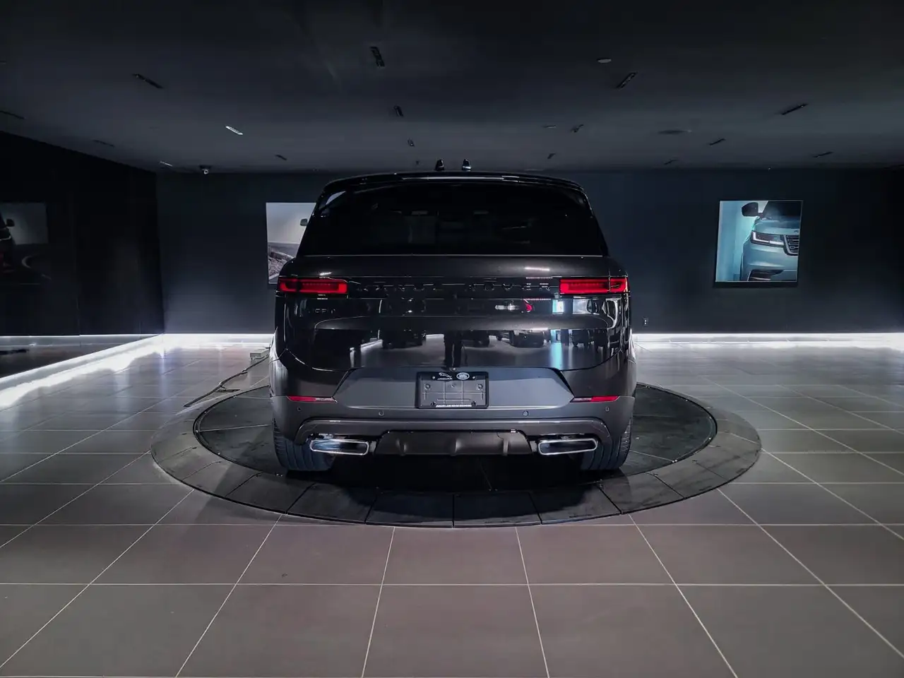 Land Rover Range Rover Sport снимка Land Rover Range Rover Sport