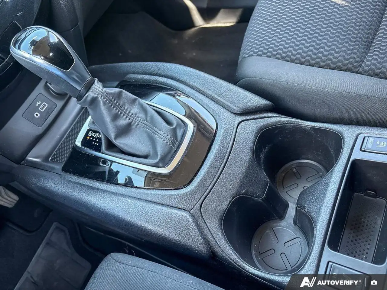 Nissan Qashqai снимка Nissan Qashqai