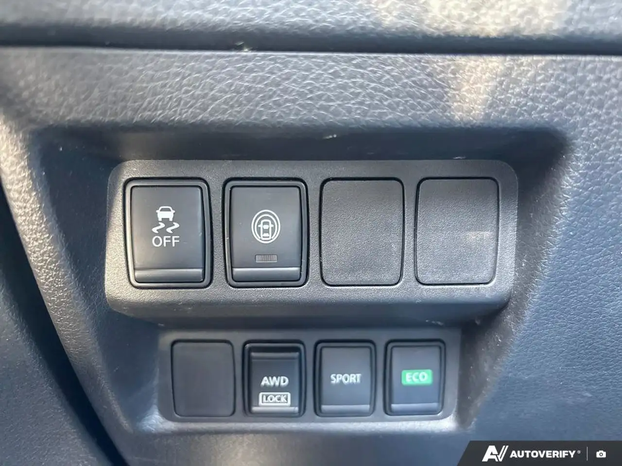 Nissan Qashqai снимка Nissan Qashqai