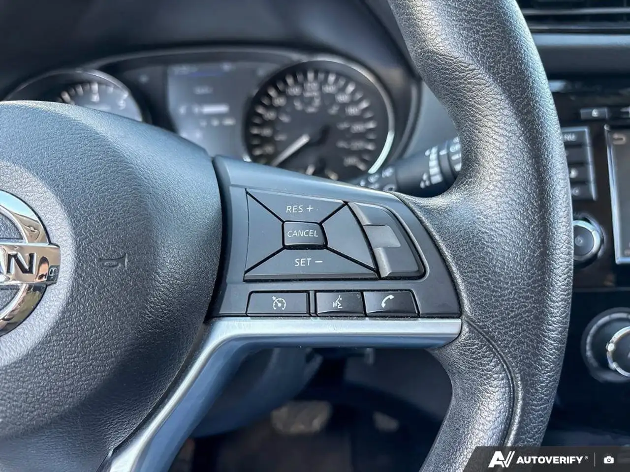 Nissan Qashqai снимка Nissan Qashqai