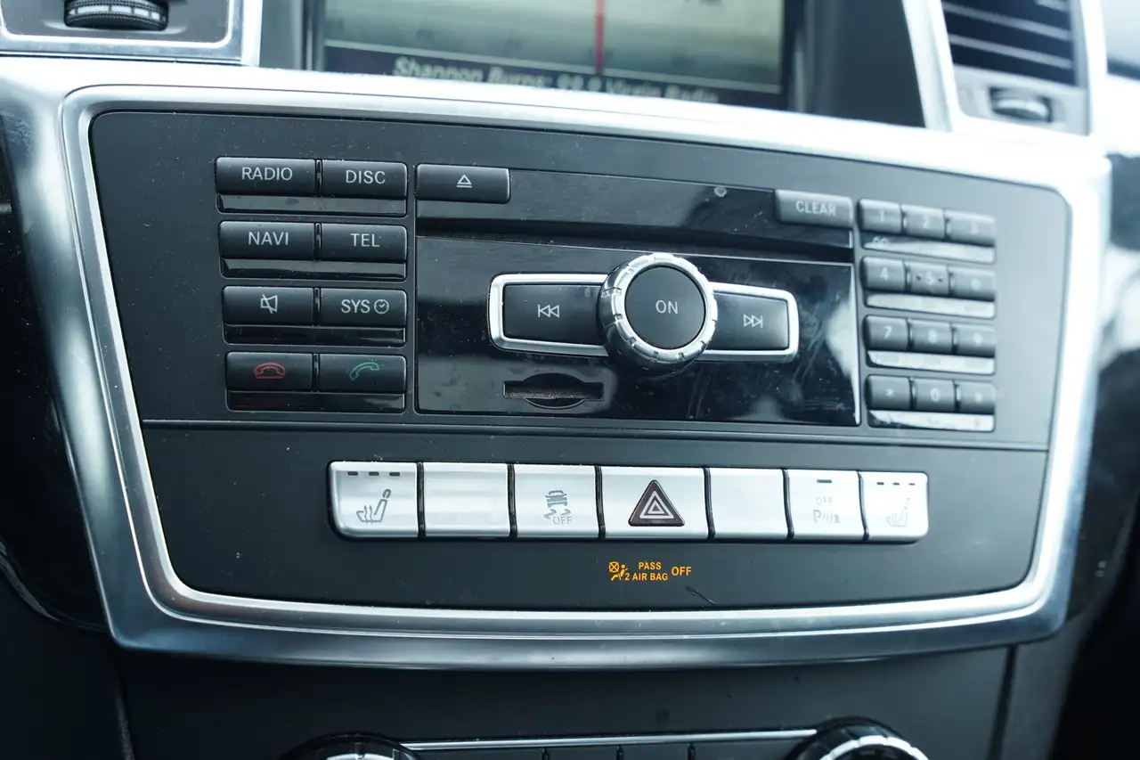 Mercedes-Benz M-Class fotografie Mercedes-Benz M-Class