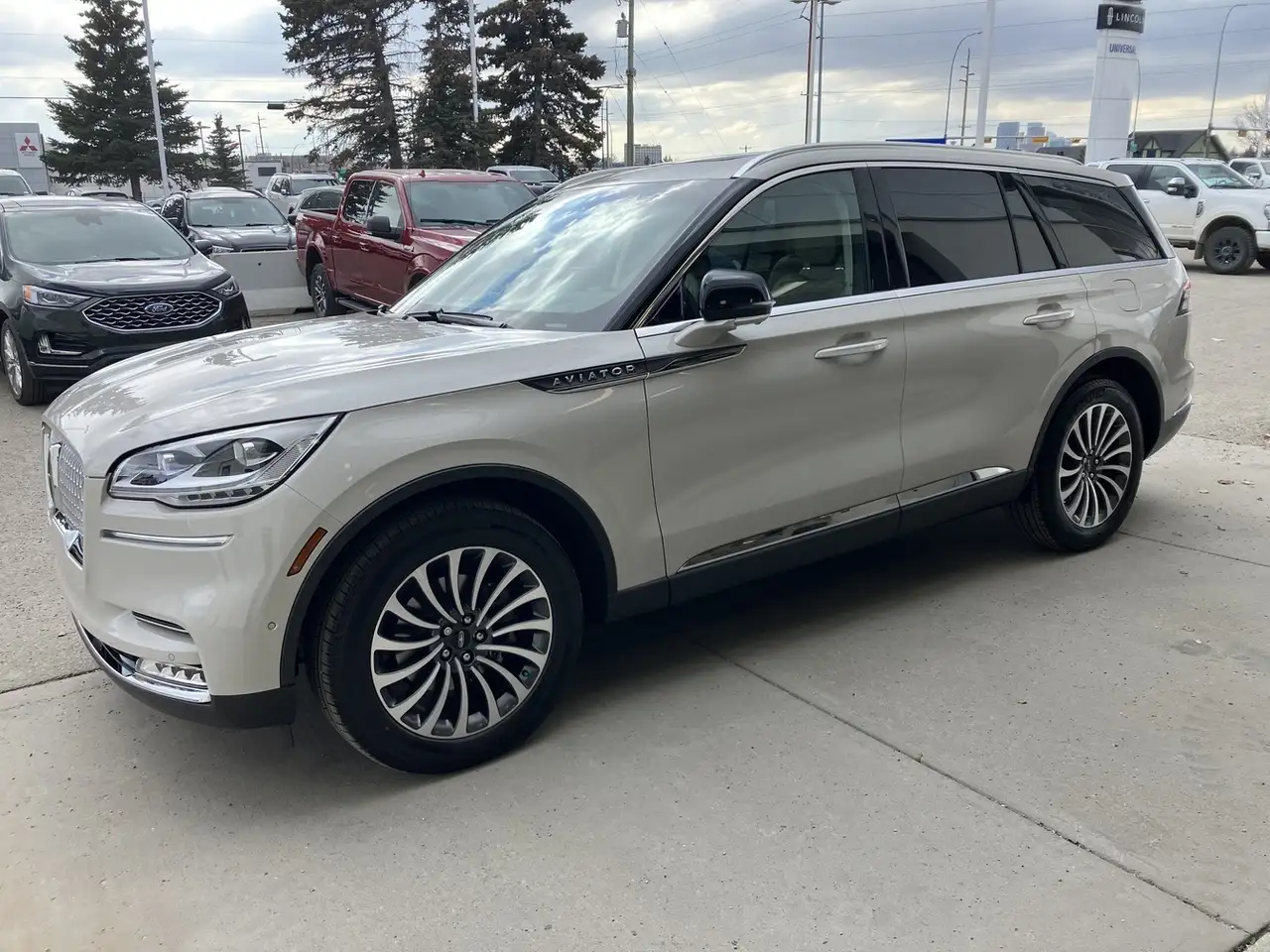 2023 Lincoln Aviator
