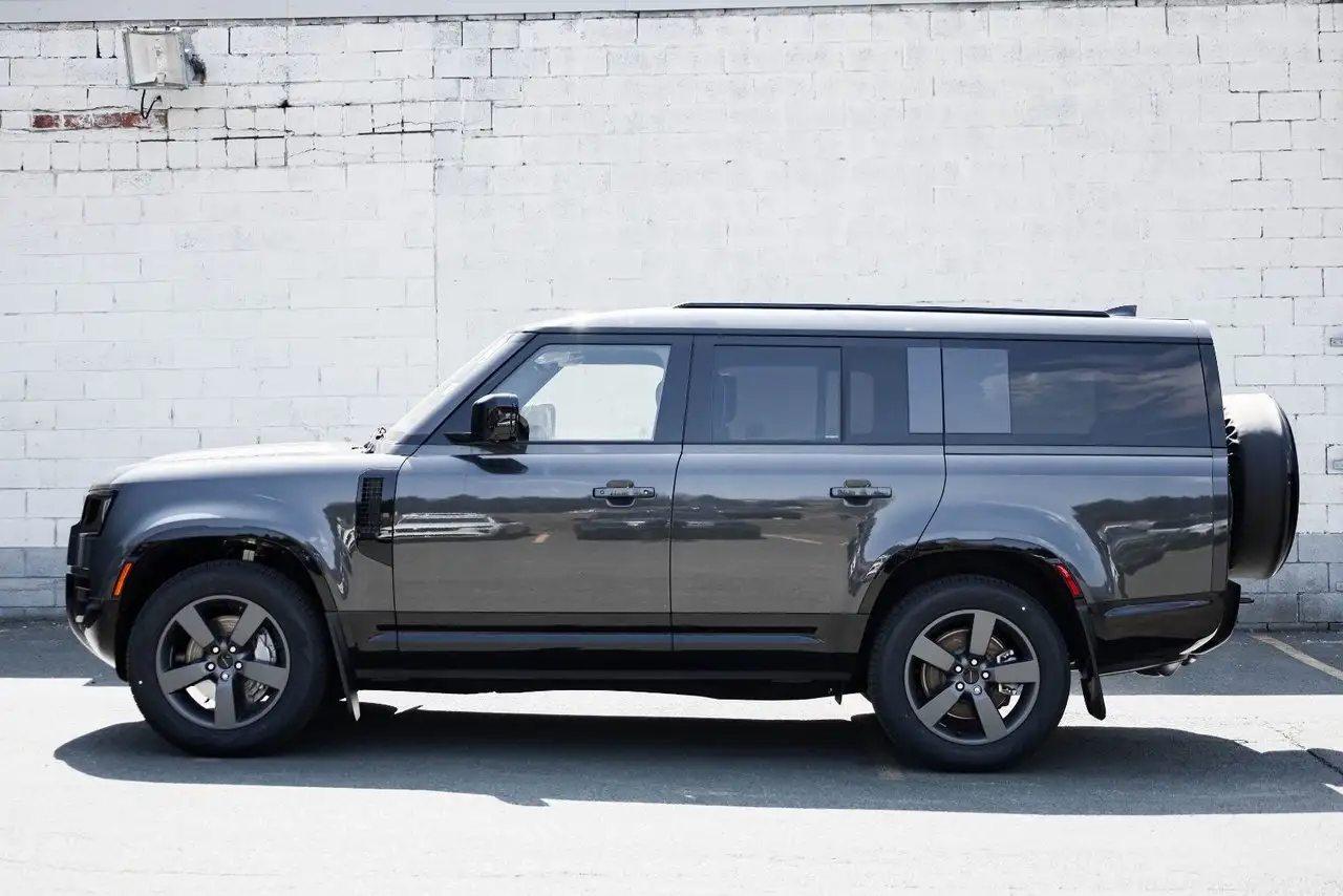 2026 Land Rover Defender