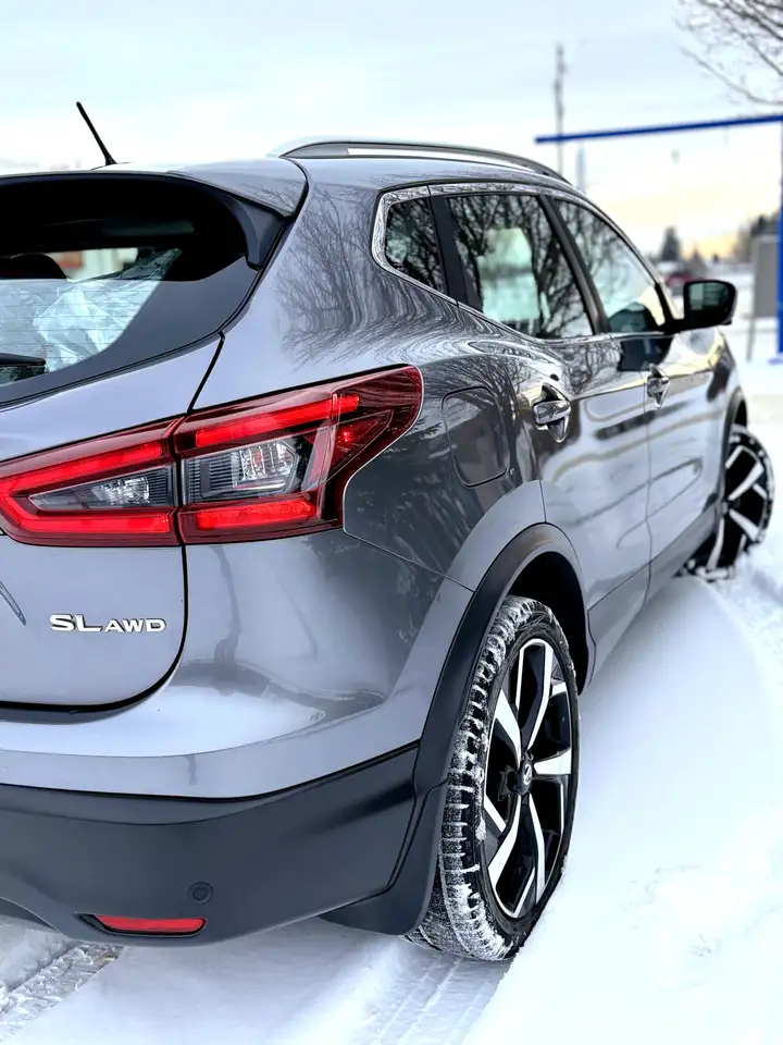 Nissan Qashqai снимка Nissan Qashqai