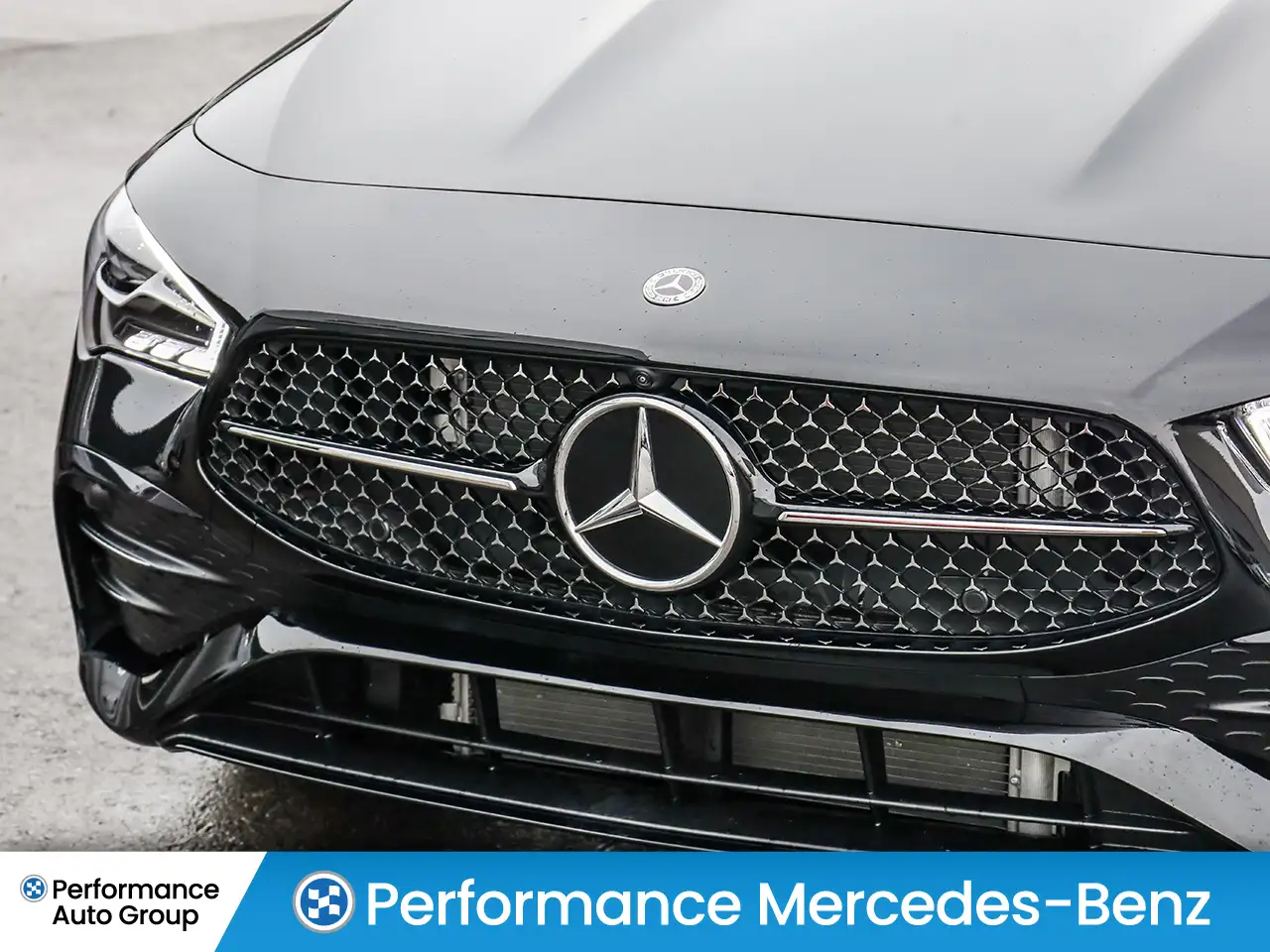 Mercedes-Benz CLA снимка Mercedes-Benz CLA