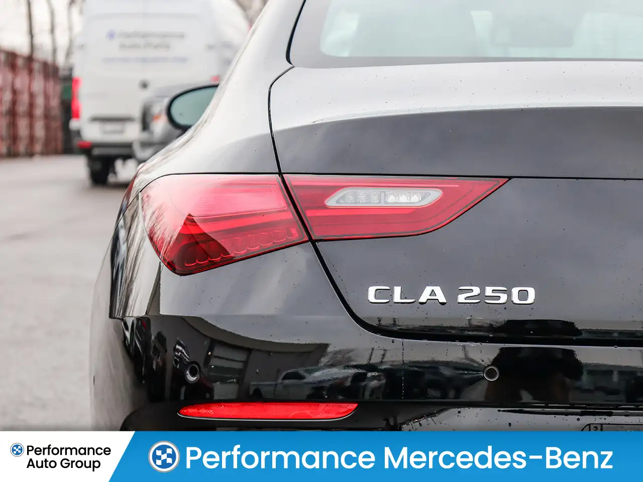 Mercedes-Benz CLA снимка Mercedes-Benz CLA