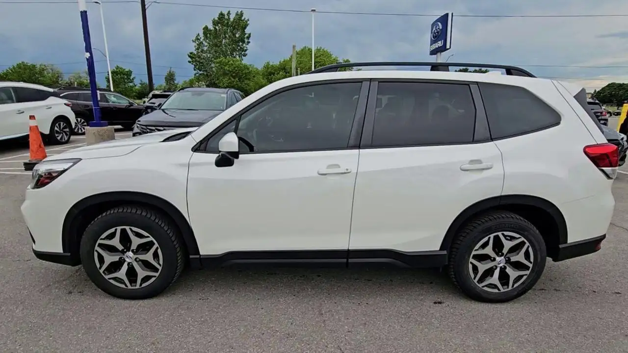 Subaru Forester снимка Subaru Forester