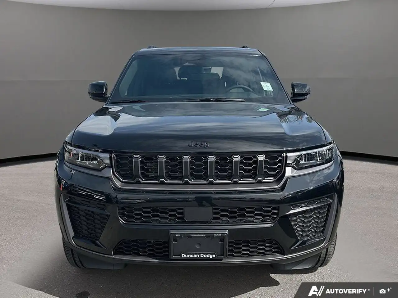 Jeep Grand Cherokee photo Jeep Grand Cherokee