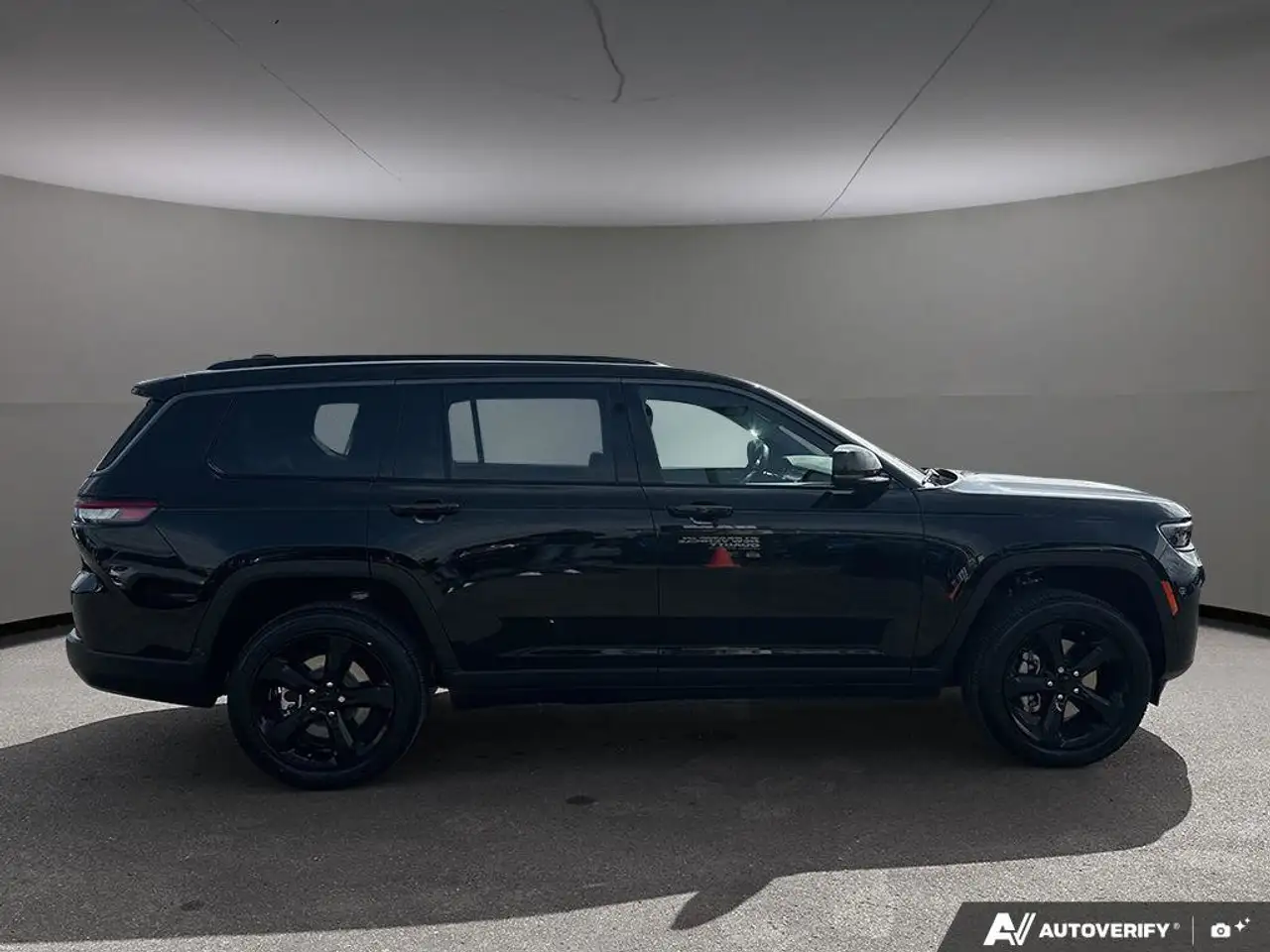 Jeep Grand Cherokee photo Jeep Grand Cherokee