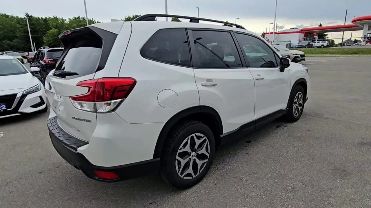 Subaru Forester снимка Subaru Forester