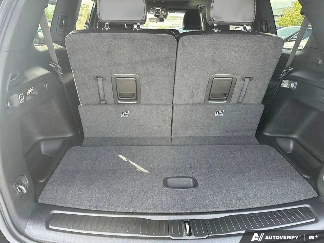 Jeep Grand Cherokee photo Jeep Grand Cherokee