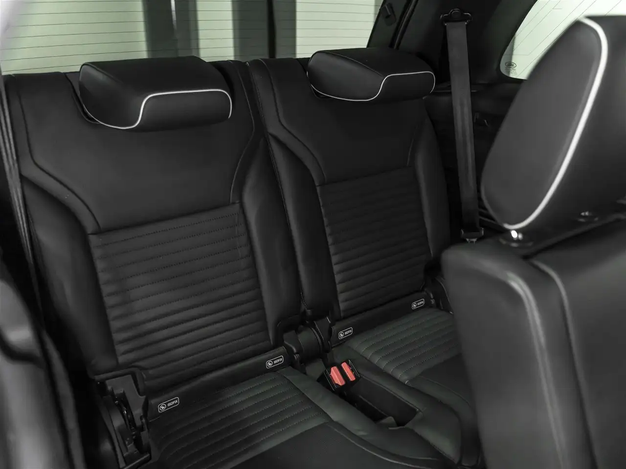 Land Rover Discovery photo Land Rover Discovery