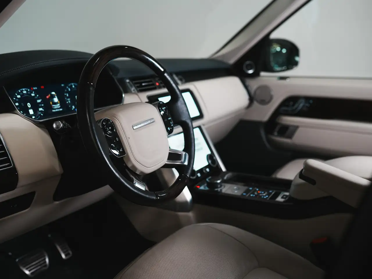 Land Rover Range Rover снимка Land Rover Range Rover