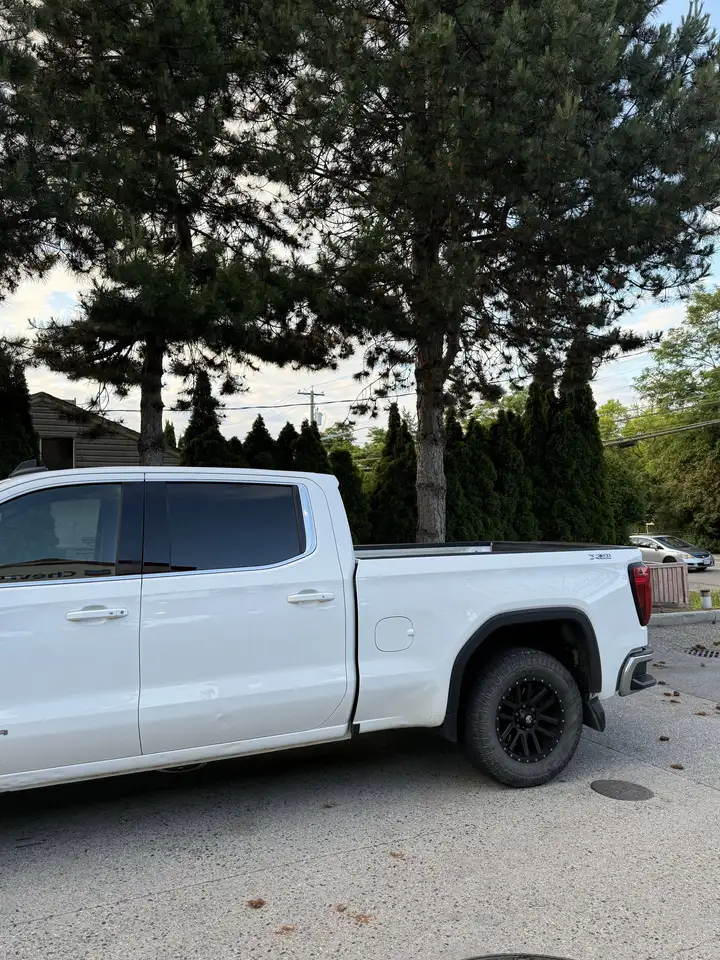 GMC Sierra 1500 photo GMC Sierra 1500