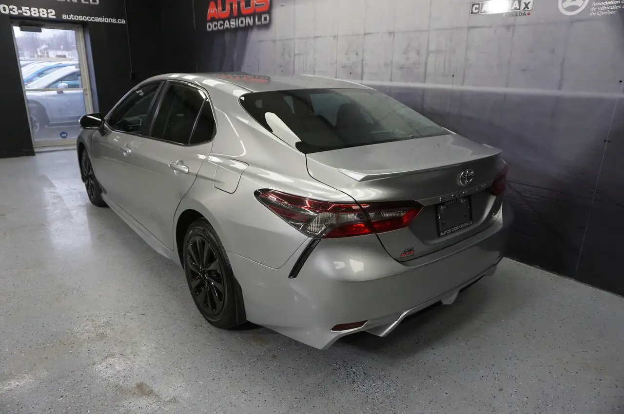 Toyota Camry снимка Toyota Camry