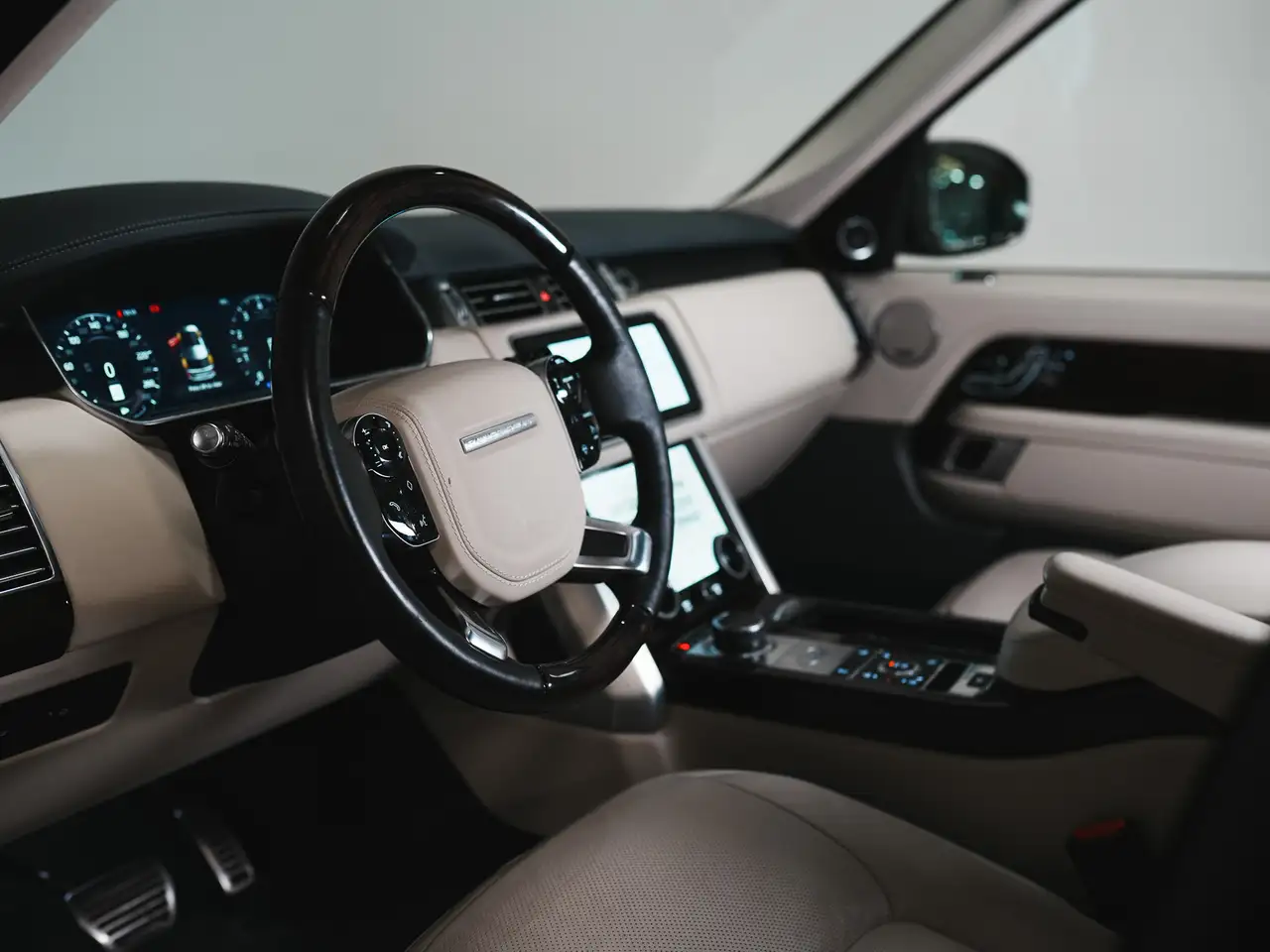 Land Rover Range Rover снимка Land Rover Range Rover