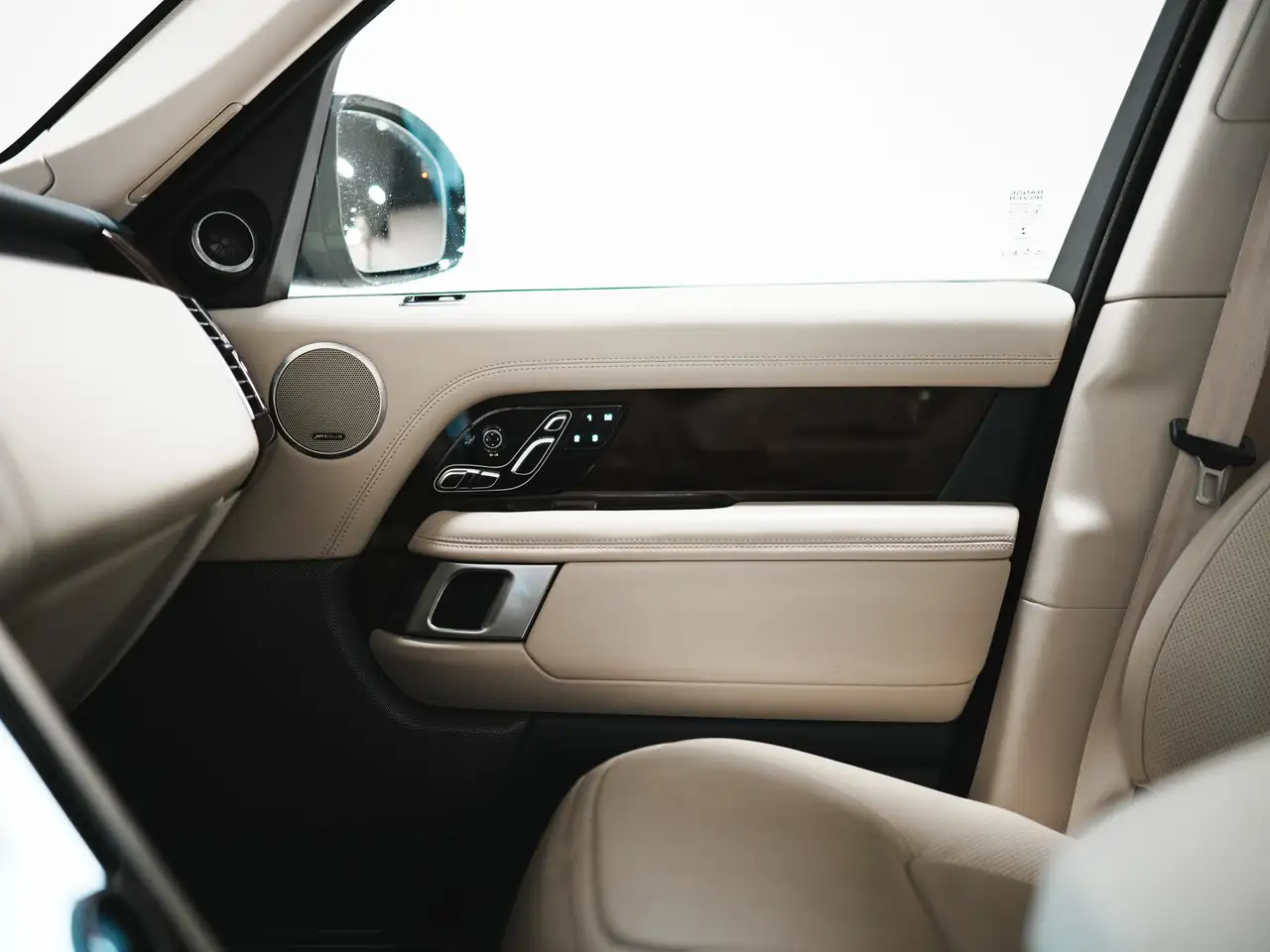 Land Rover Range Rover снимка Land Rover Range Rover