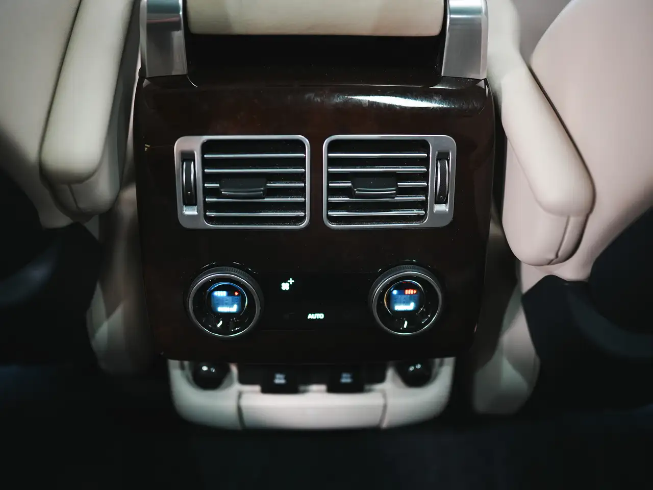 Land Rover Range Rover снимка Land Rover Range Rover