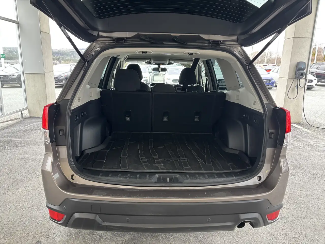 Subaru Forester снимка Subaru Forester