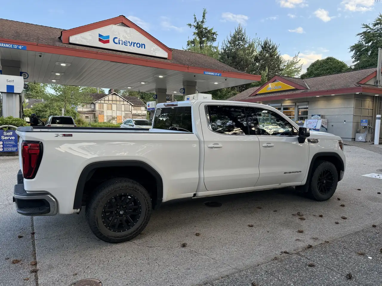 GMC Sierra 1500 photo GMC Sierra 1500
