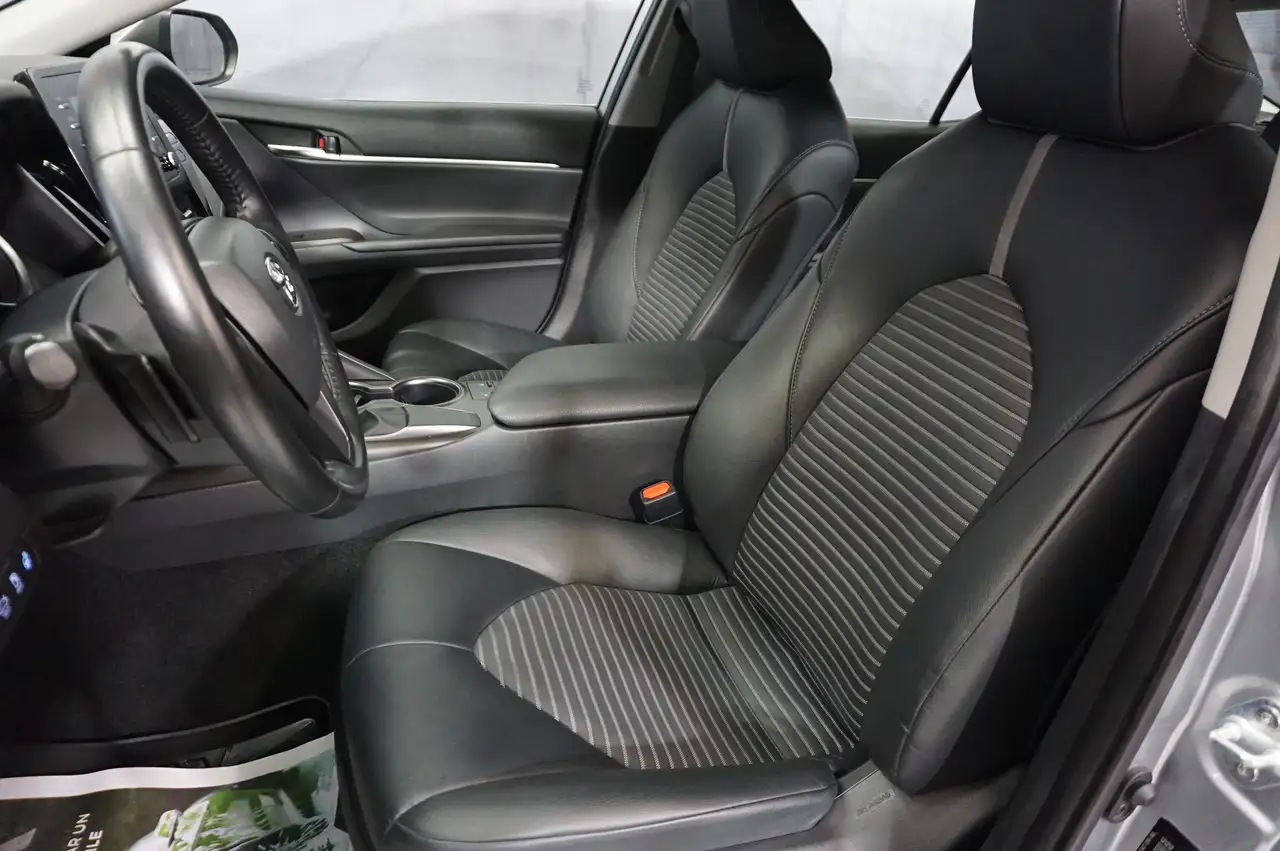 Toyota Camry снимка Toyota Camry