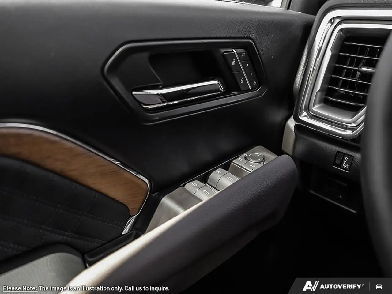 GMC Canyon photo GMC Canyon