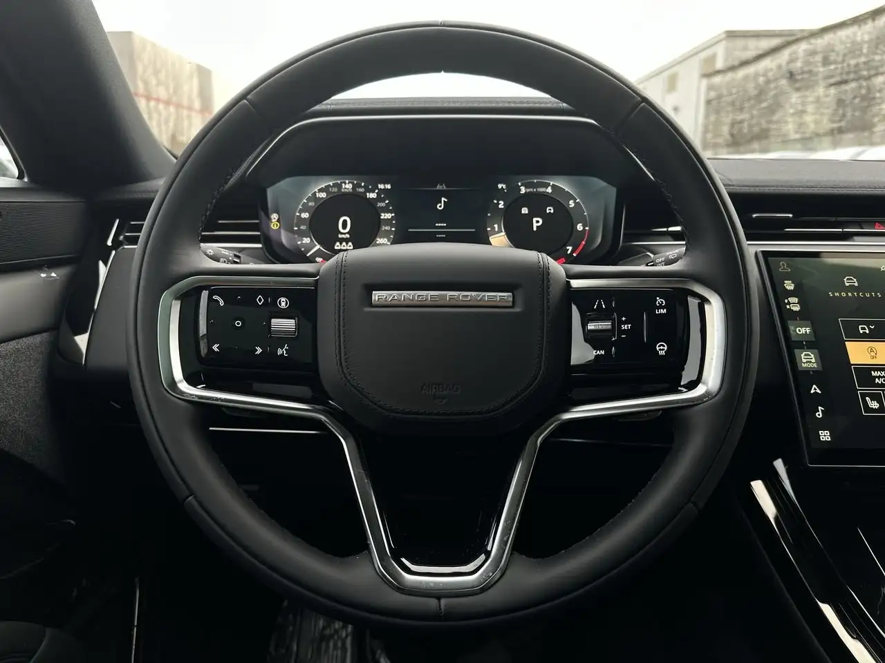 Land Rover Range Rover Sport снимка Land Rover Range Rover Sport