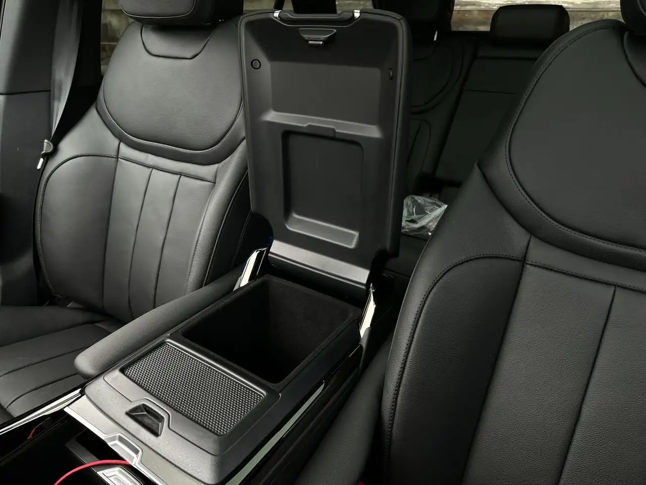 Land Rover Range Rover Sport снимка Land Rover Range Rover Sport