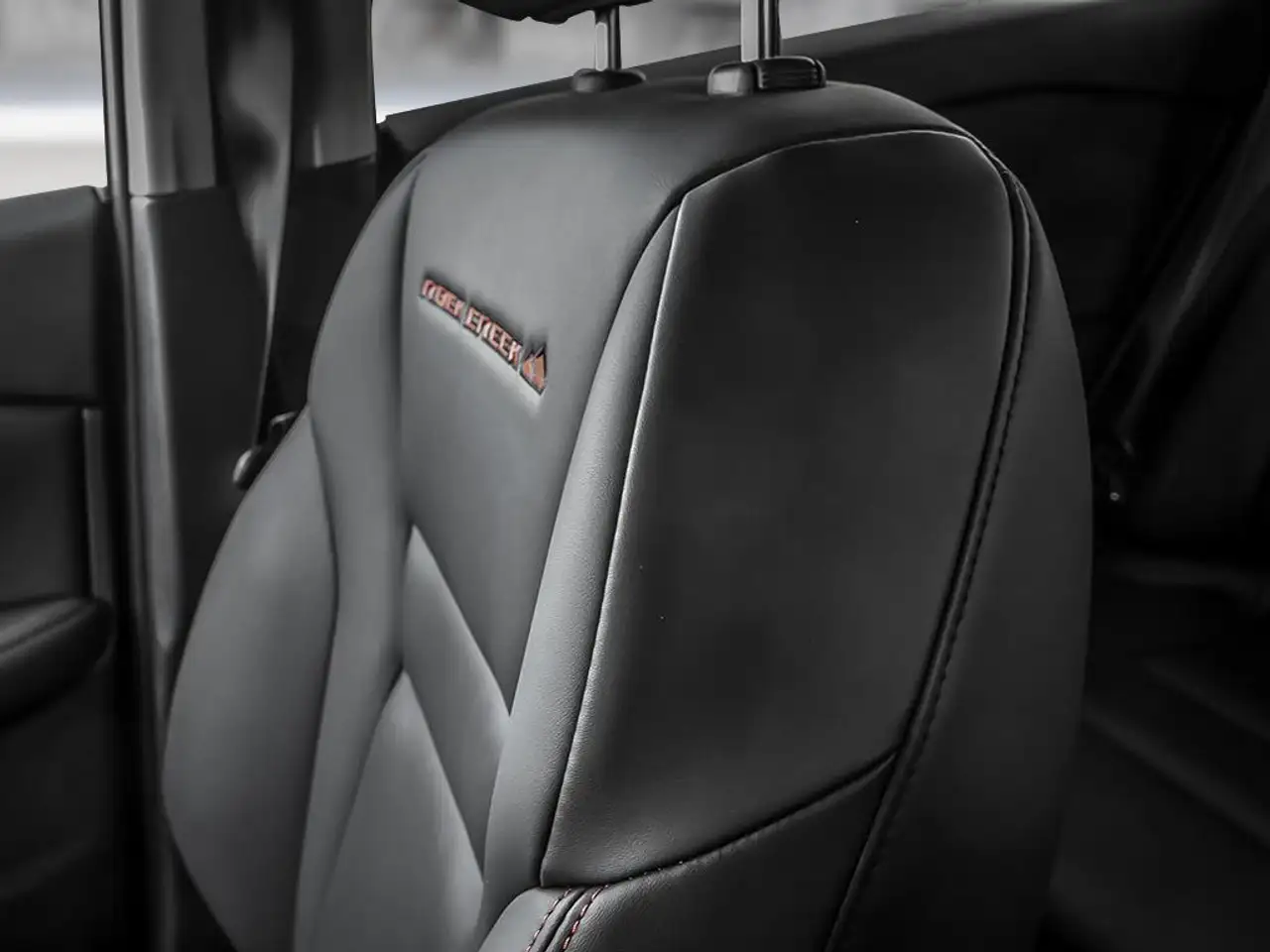 Nissan Rogue photo Nissan Rogue