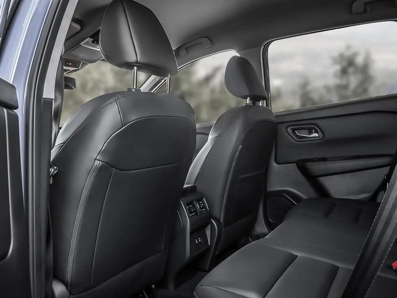 Nissan Rogue photo Nissan Rogue