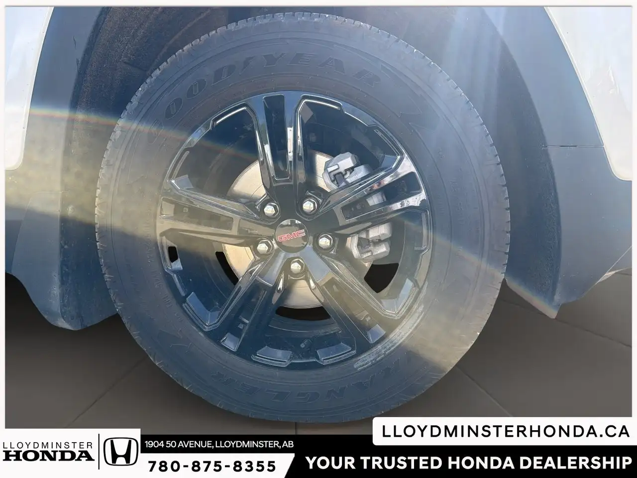 GMC Terrain photo GMC Terrain