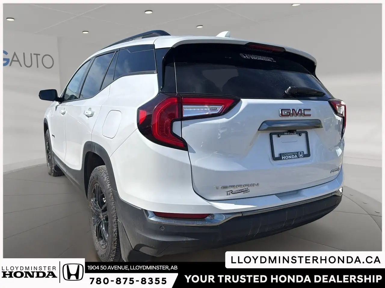 GMC Terrain photo GMC Terrain