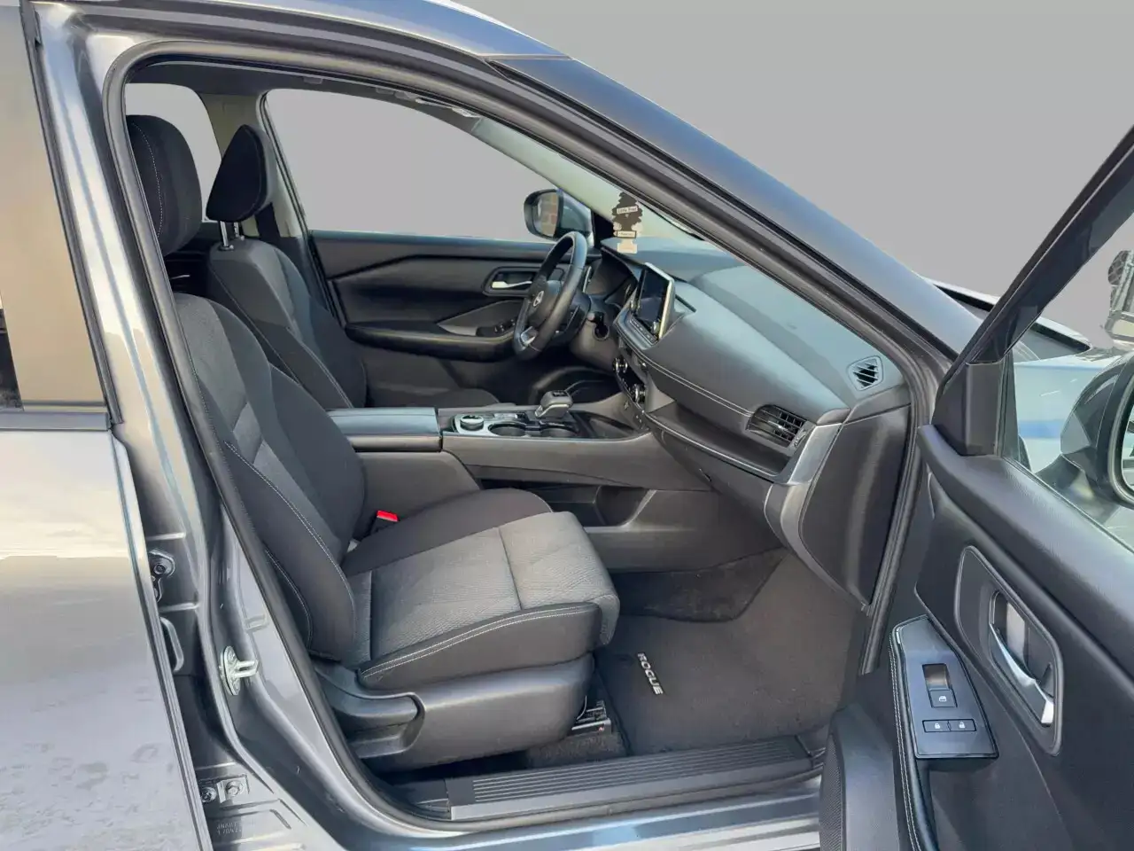 Nissan Rogue photo Nissan Rogue