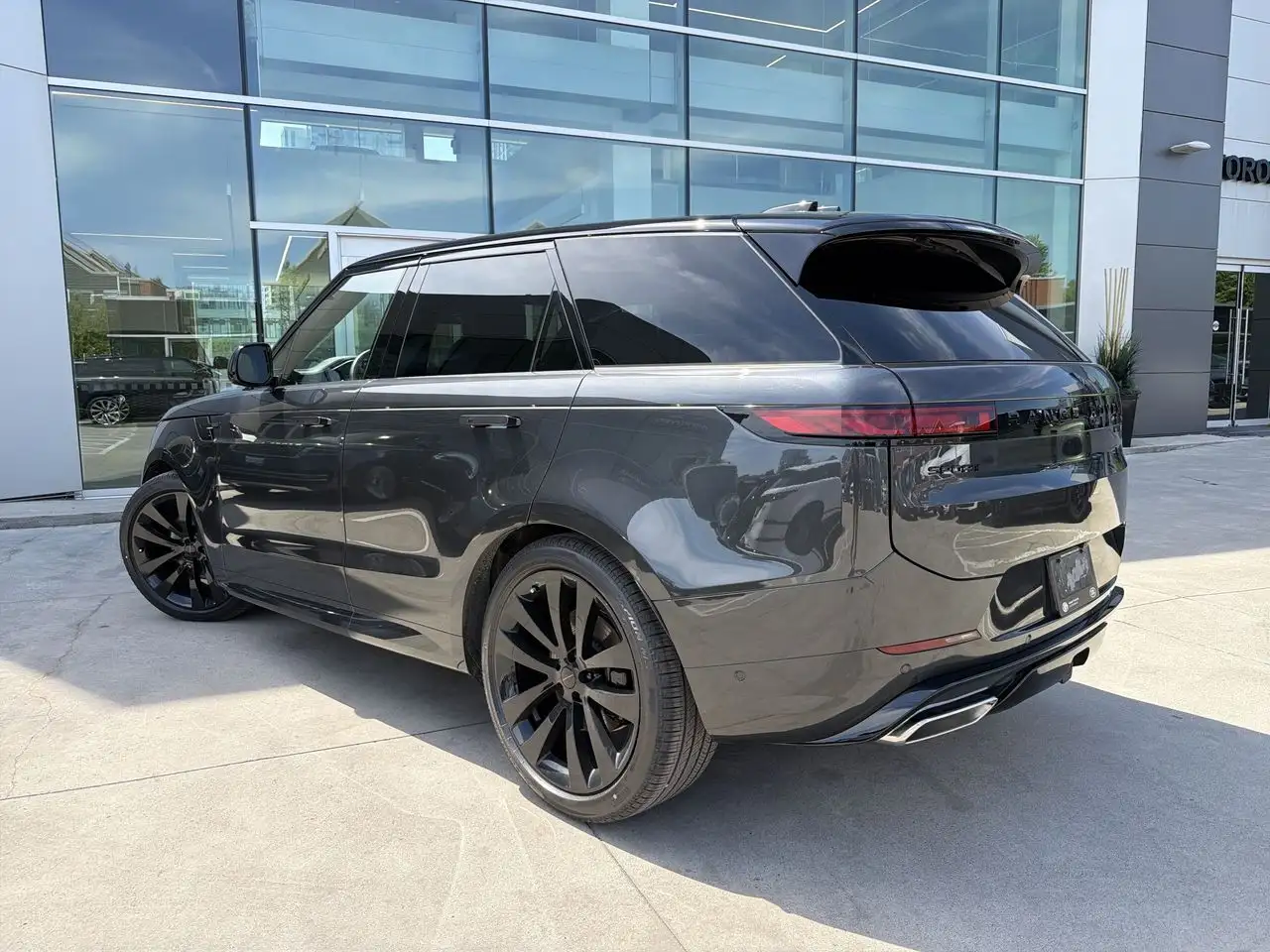 Land Rover Range Rover Sport снимка Land Rover Range Rover Sport