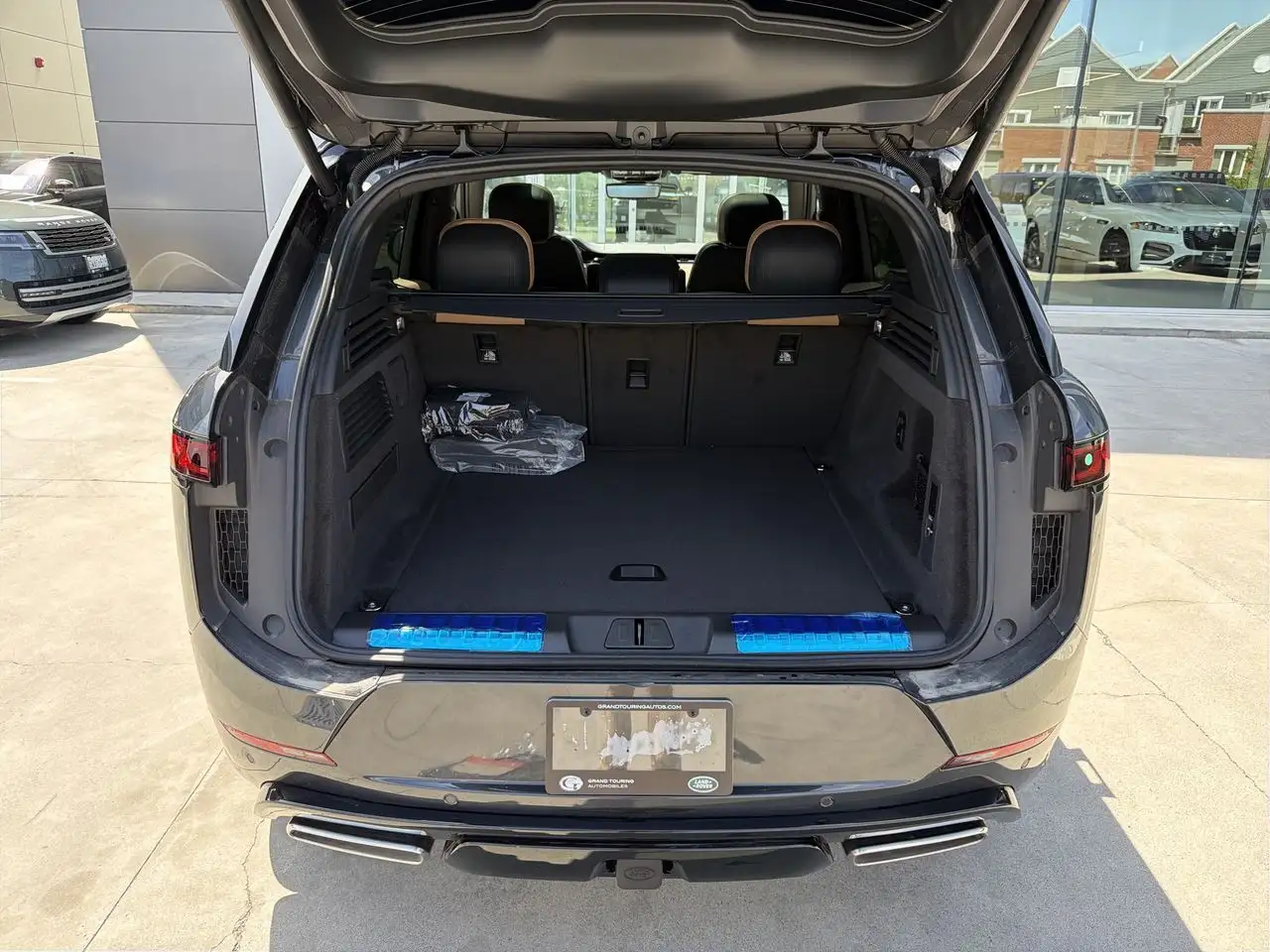 Land Rover Range Rover Sport снимка Land Rover Range Rover Sport