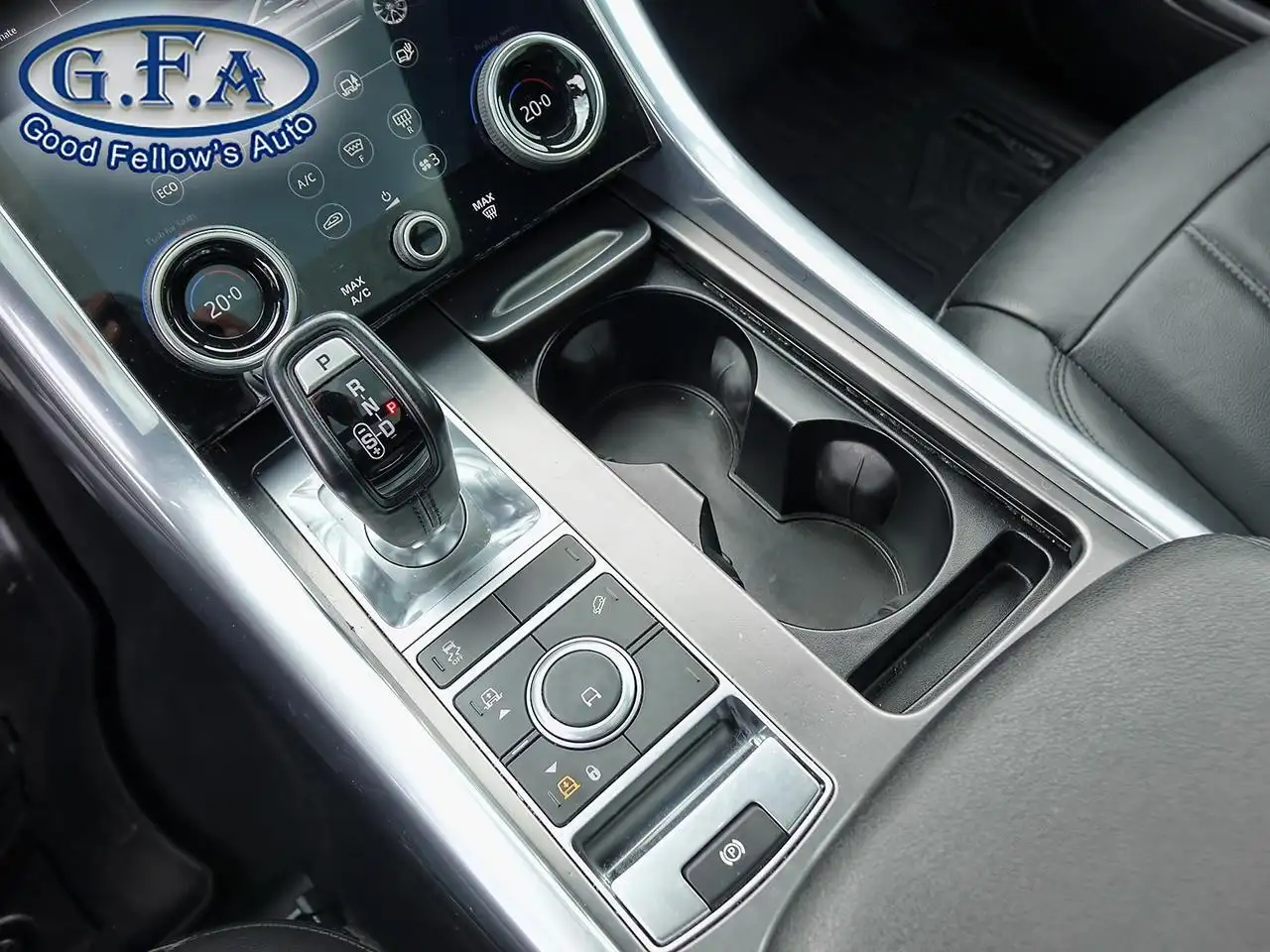 Land Rover Range Rover Sport снимка Land Rover Range Rover Sport