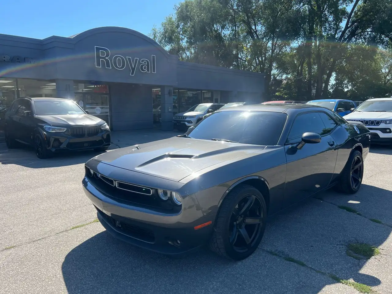 Dodge Challenger снимка Dodge Challenger
