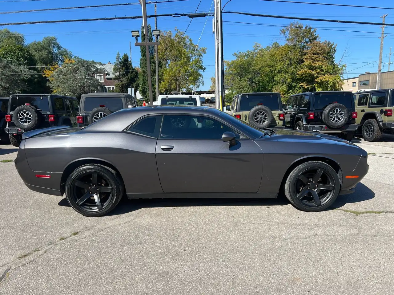 Dodge Challenger снимка Dodge Challenger