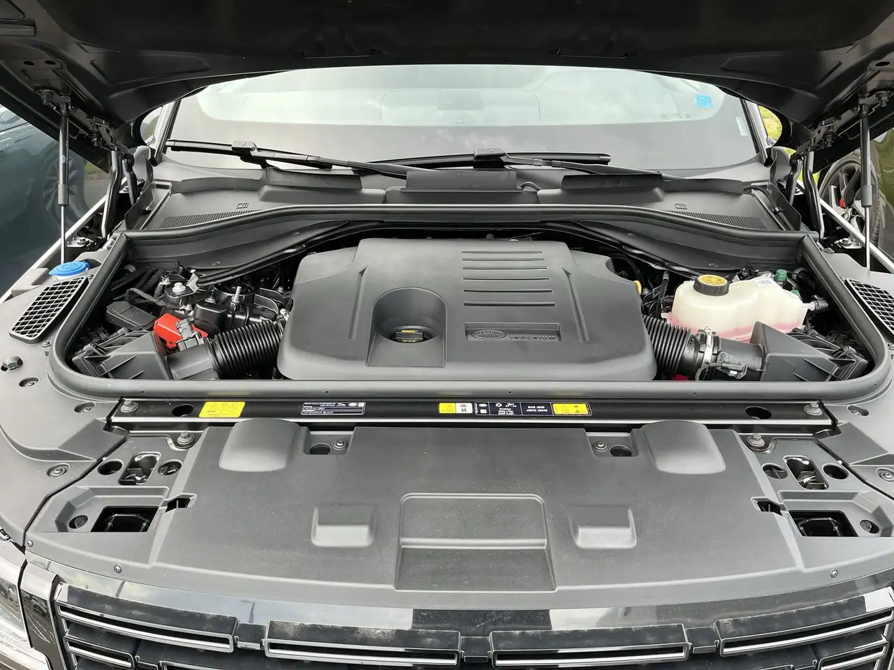 Land Rover Range Rover Sport снимка Land Rover Range Rover Sport
