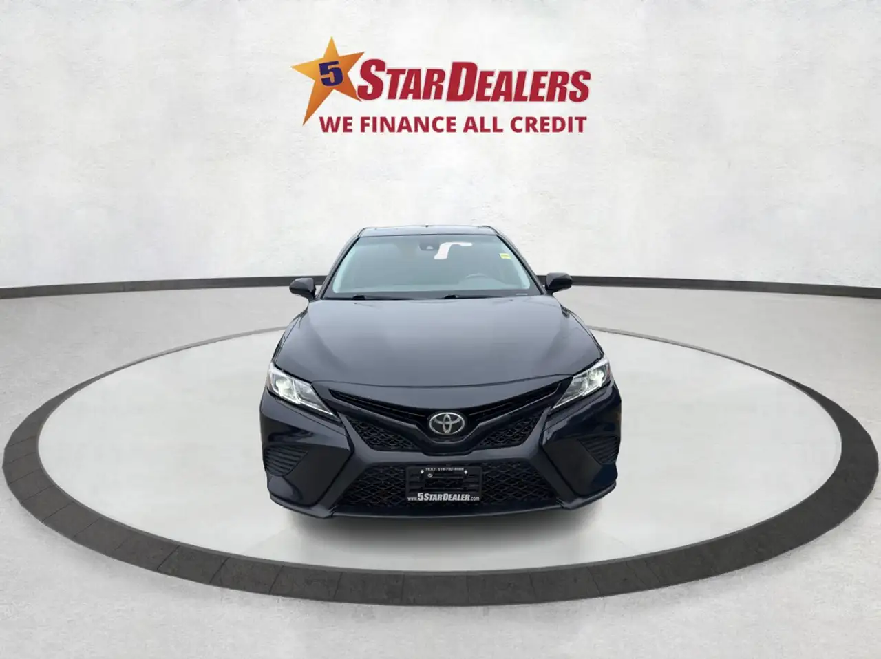 Toyota Camry снимка Toyota Camry